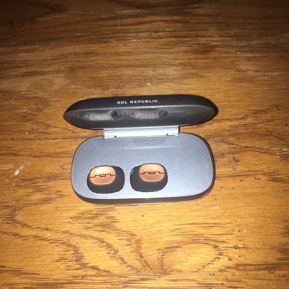 Sol Republic Amp Airs